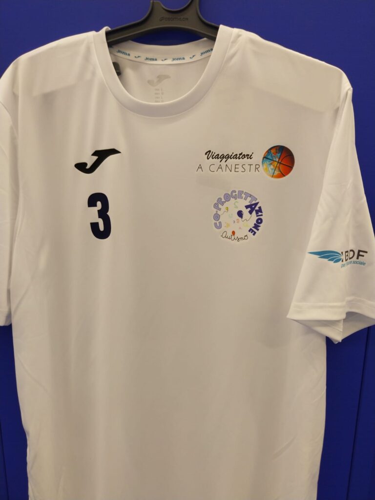 Nuova maglia basket con loghi e numero